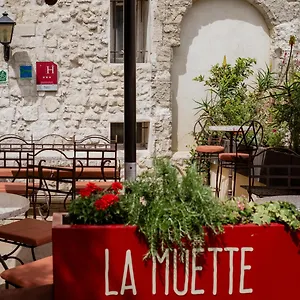 La Muette *** Арль