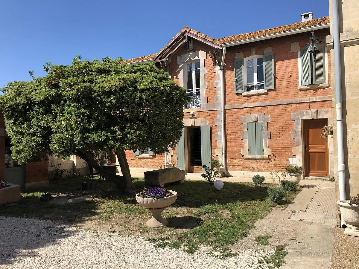 Le Mas Marguerite Αρλ Bed and Breakfast