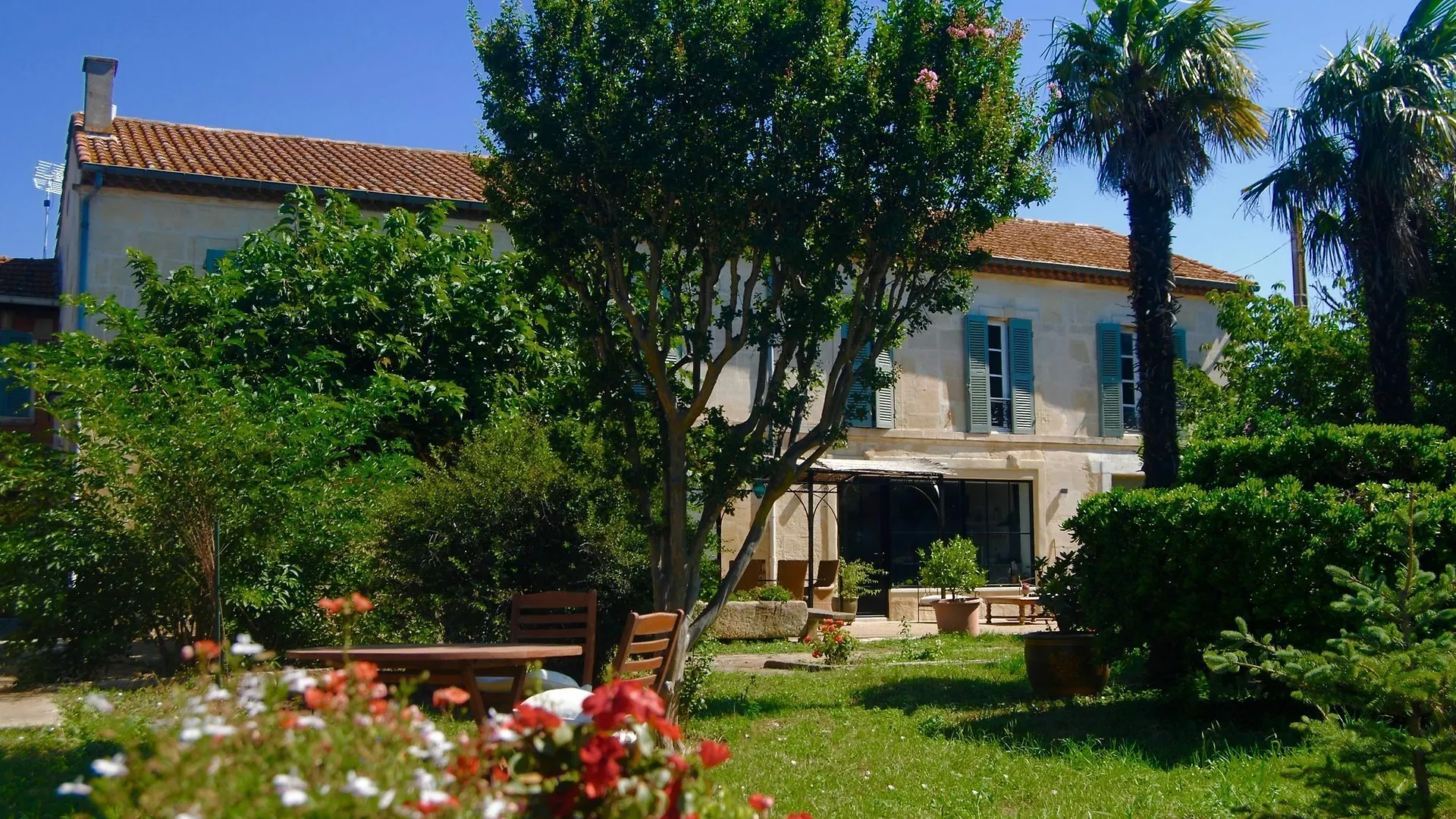 Le Mas Marguerite Αρλ